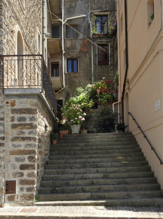 Notti O' Tunn Luxury Rooms In Centro Geraci Siculo Dış mekan fotoğraf