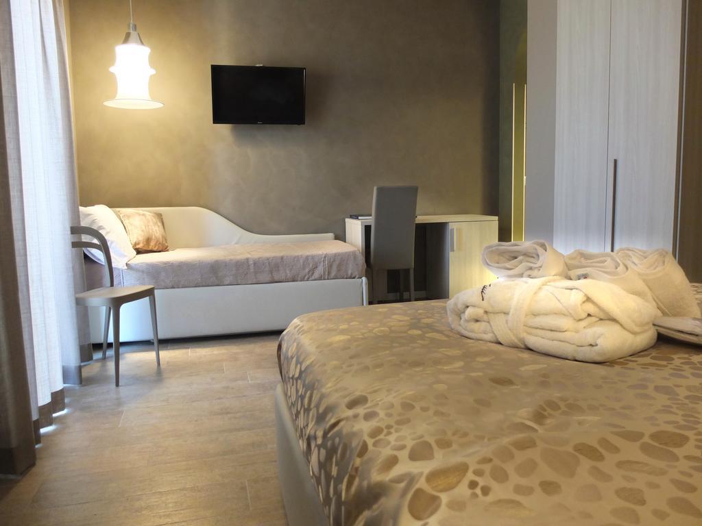 Notti O' Tunn Luxury Rooms In Centro Geraci Siculo Dış mekan fotoğraf