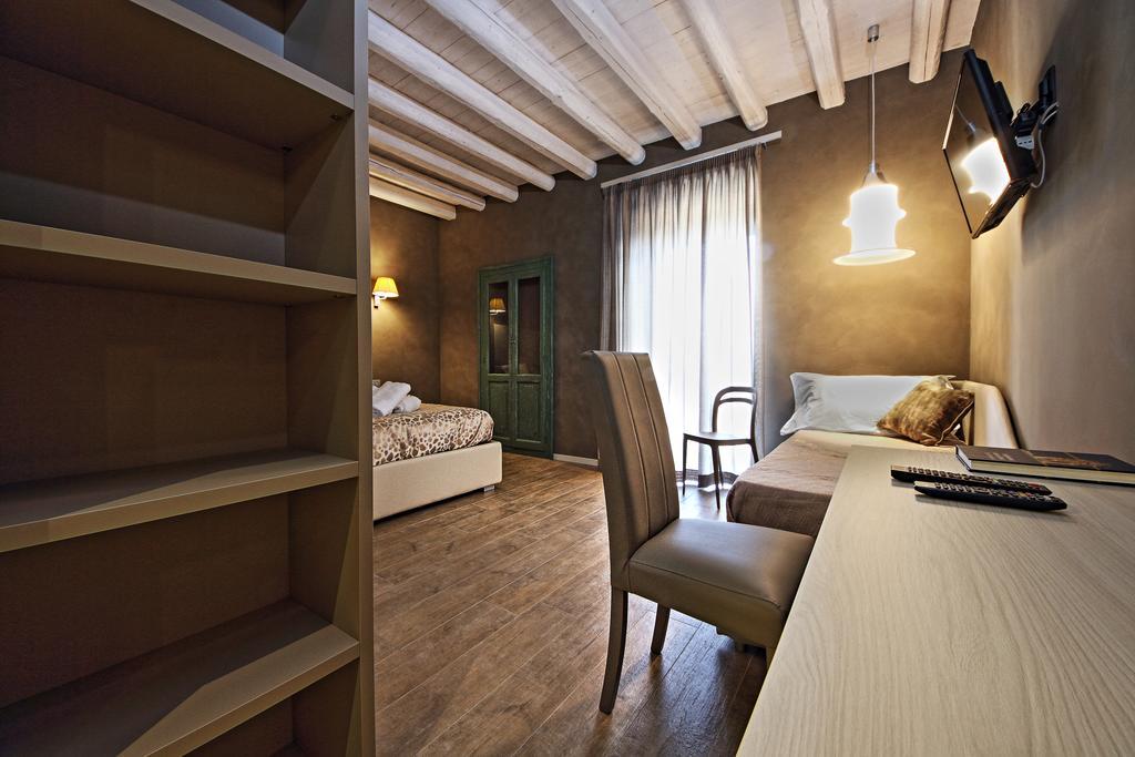 Notti O' Tunn Luxury Rooms In Centro Geraci Siculo Dış mekan fotoğraf