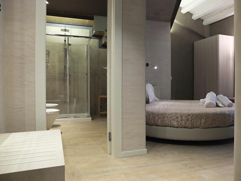 Notti O' Tunn Luxury Rooms In Centro Geraci Siculo Dış mekan fotoğraf